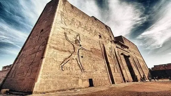 full-day-trip-from--aswan-to-luxor-via-kom-ombo-and-edfu-temples